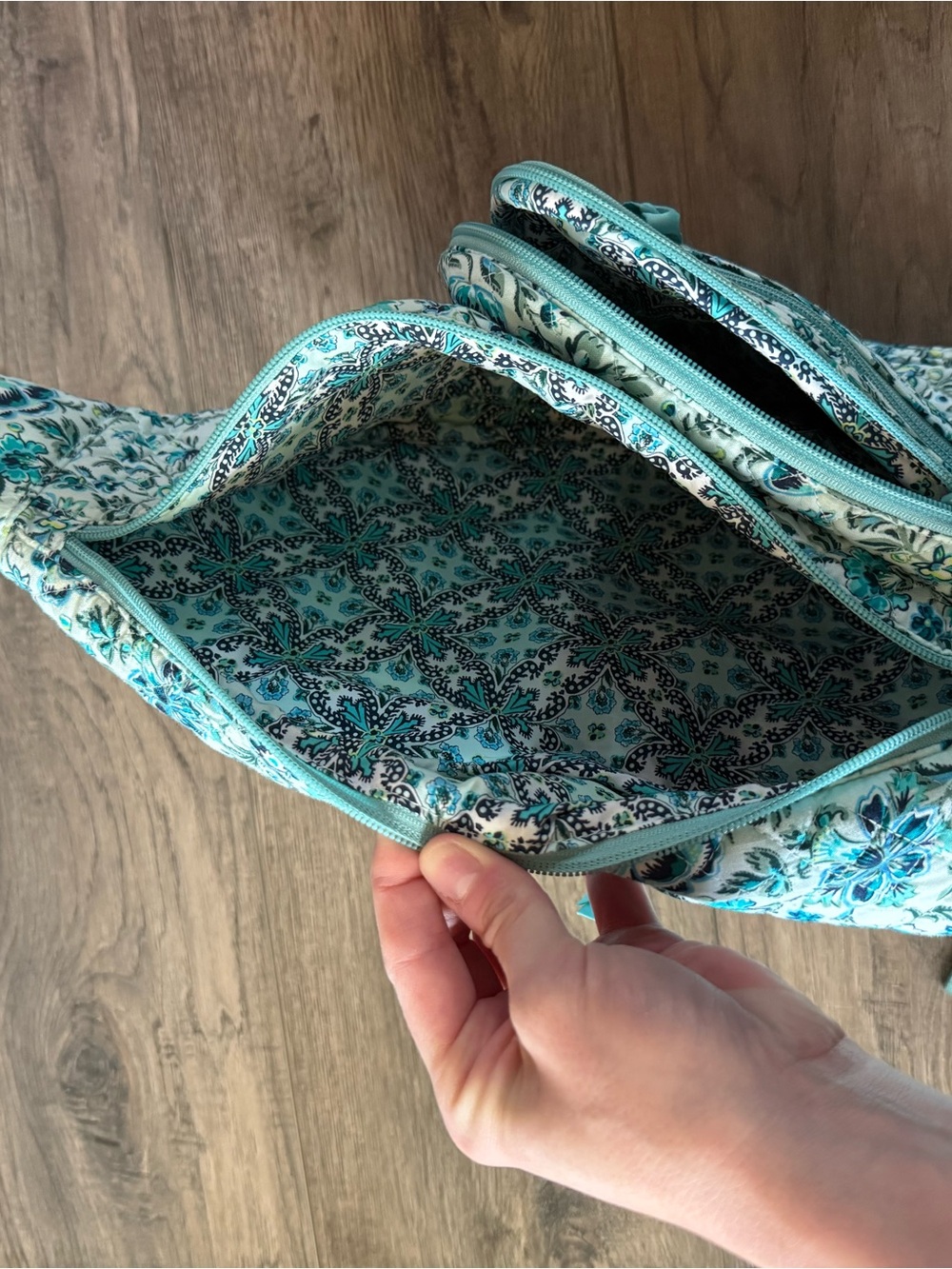 Vera Bradley Quilted Floral Crossbody Bag in Aqua - like new!
